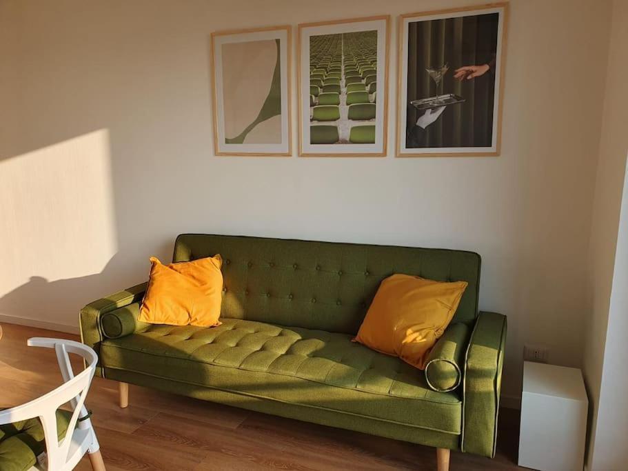 Sunhouse - Nuovo Accogliente Bilocale Apartment Milan Luaran gambar
